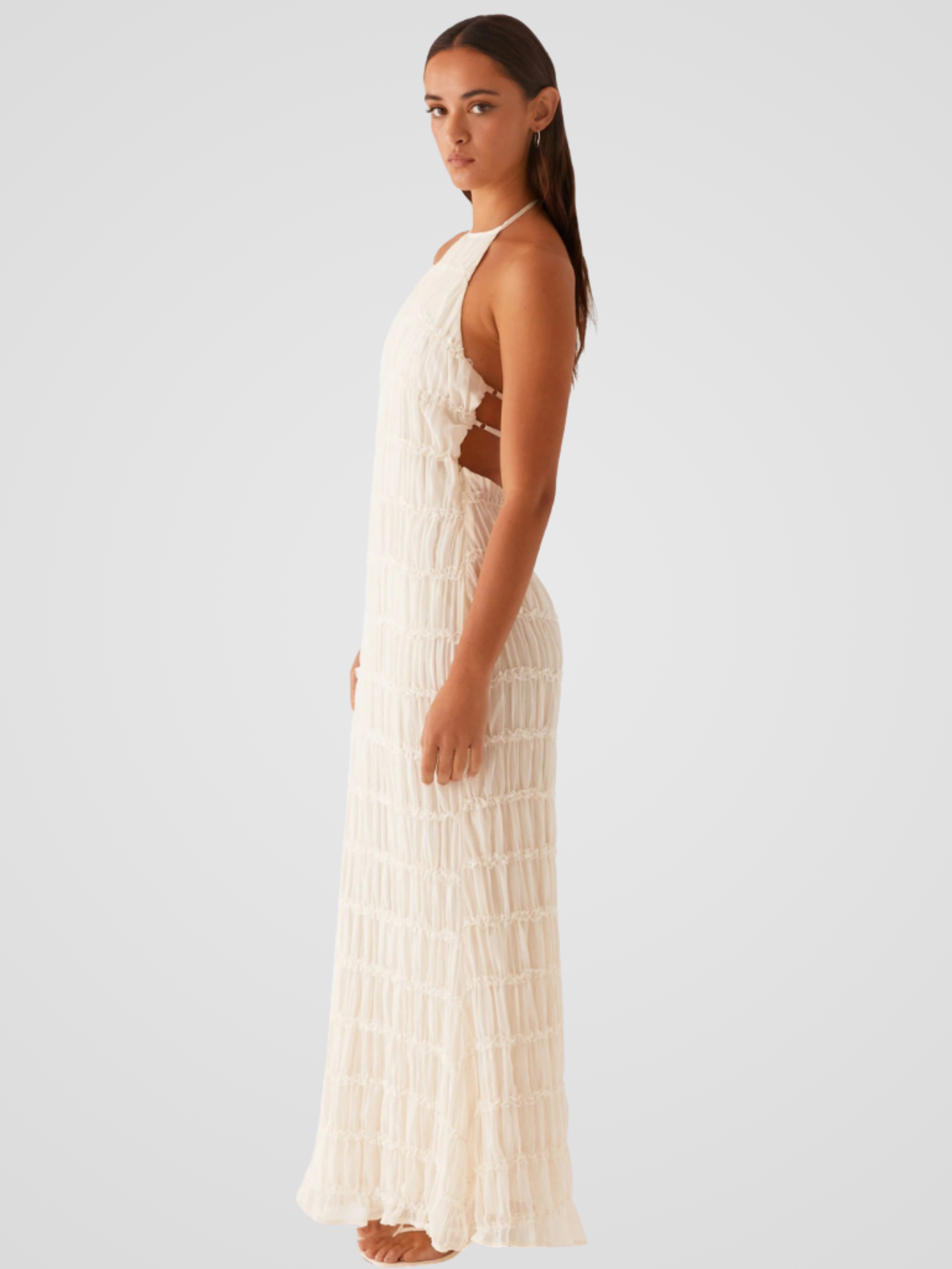 Alizée™ | Geplooide halterjurk met luchtige textuur en elegante flow