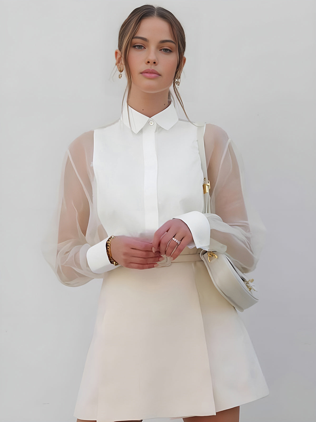 Isabella - Half doorschijnend organza overhemd met pofmouwen