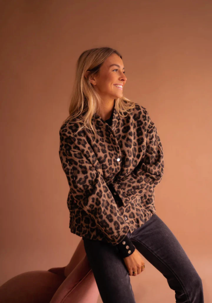 Leona™ | Leopard bomberjack met stijlvolle flair