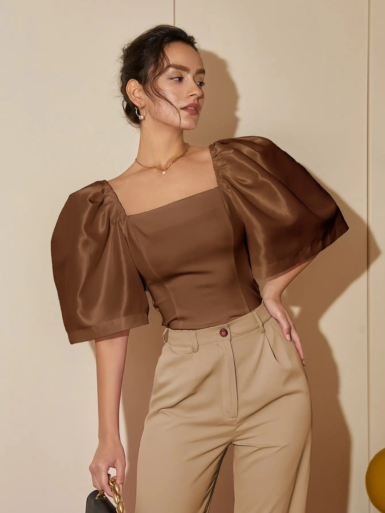 Johanna - Retro Top met Vierkante Kraag en Lantaarnmouwen